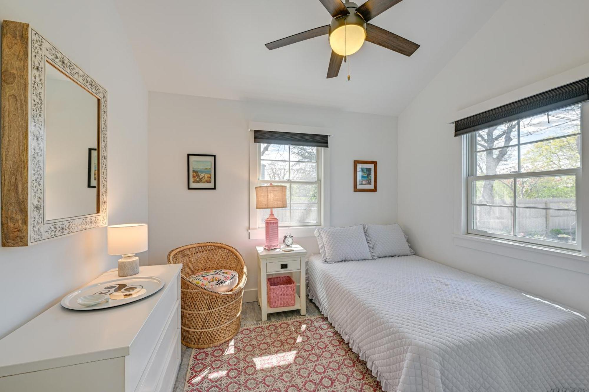 Distinctive Hamptons Home With Pool Near Bay, Ocean Hampton Bays Εξωτερικό φωτογραφία