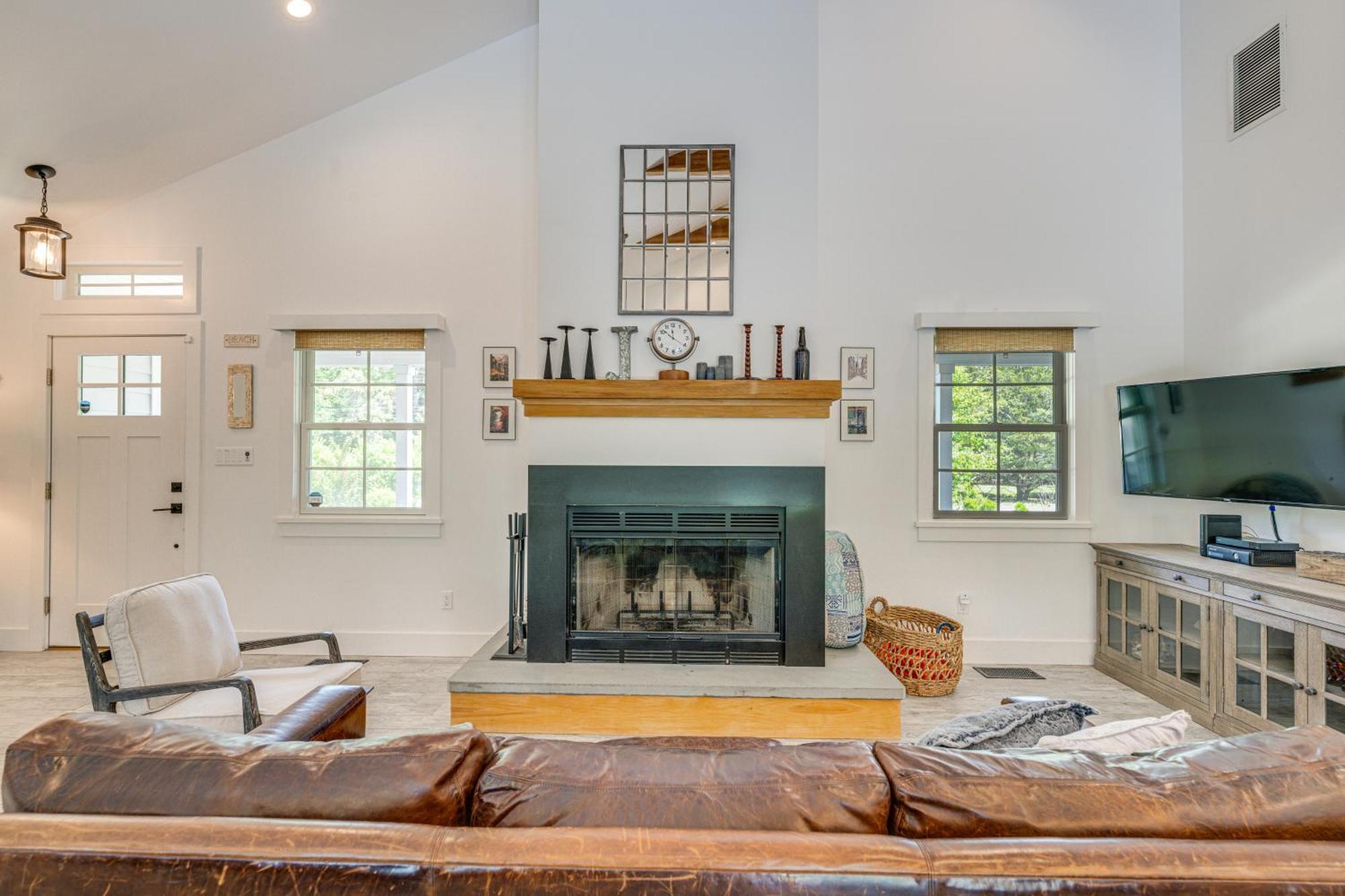 Distinctive Hamptons Home With Pool Near Bay, Ocean Hampton Bays Εξωτερικό φωτογραφία