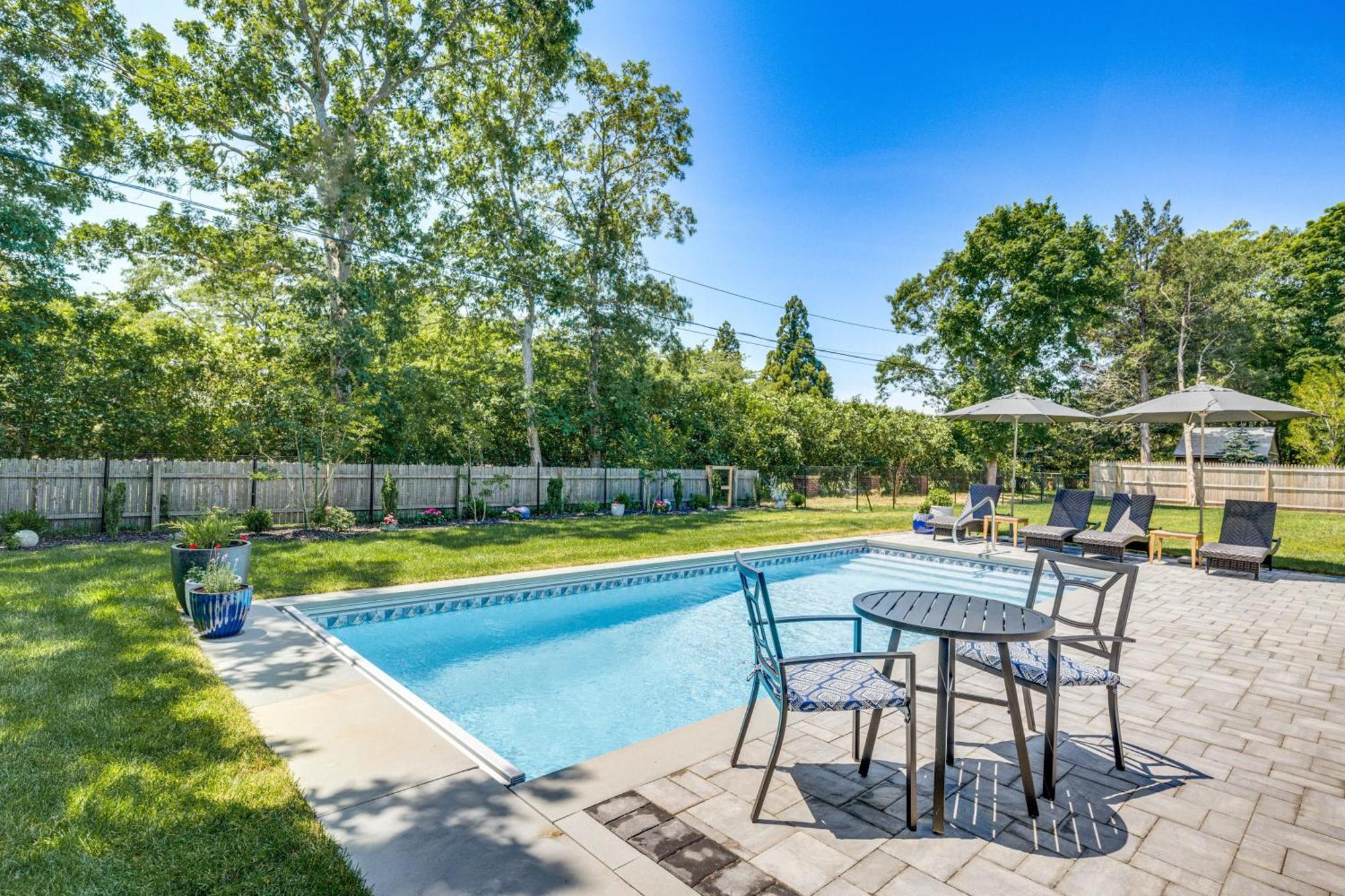 Distinctive Hamptons Home With Pool Near Bay, Ocean Hampton Bays Εξωτερικό φωτογραφία