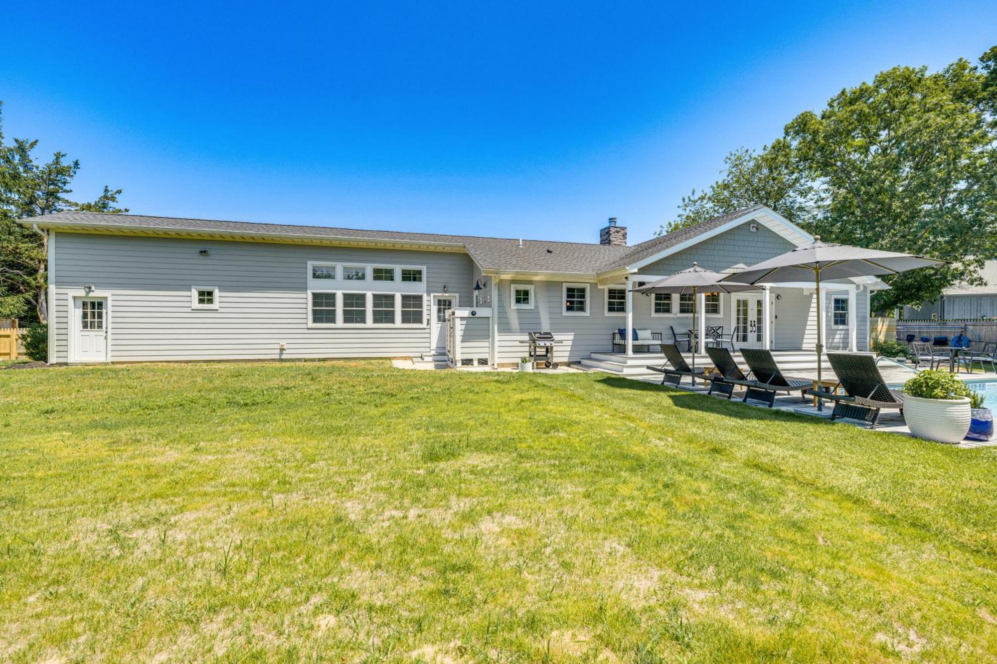 Distinctive Hamptons Home With Pool Near Bay, Ocean Hampton Bays Εξωτερικό φωτογραφία