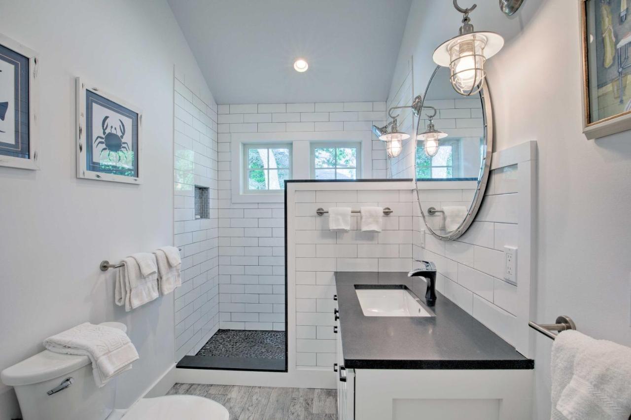 Distinctive Hamptons Home With Pool Near Bay, Ocean Hampton Bays Εξωτερικό φωτογραφία